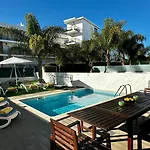 Villa Moon - Private Pool - 8 Guests -