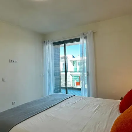 Moon By Check-in Portugal * Αλμπουφέιρα