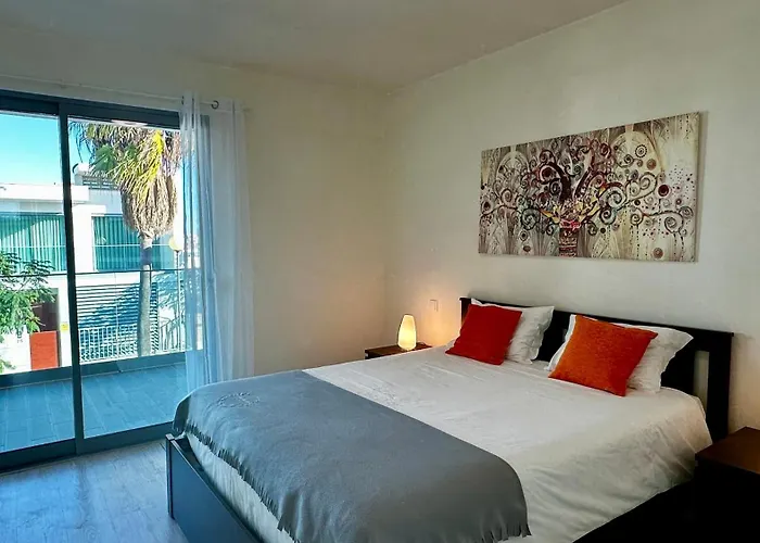 Moon By Check-in Portugal * Albufeira