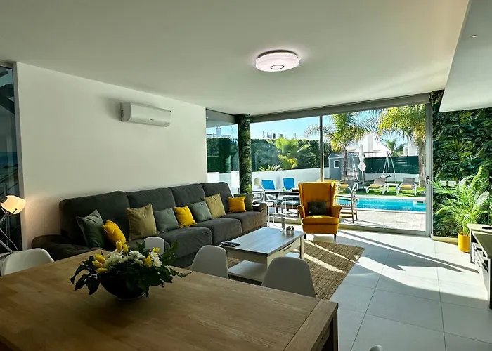 Moon By Check-in Portugal * Albufeira